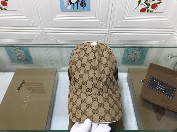 ブランド帽子全体デザイン